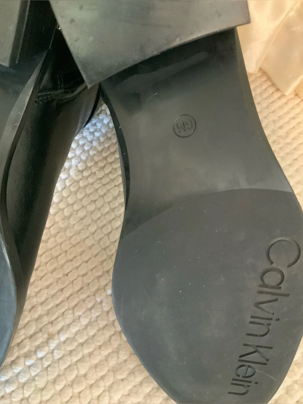 CALVIN KLEIN